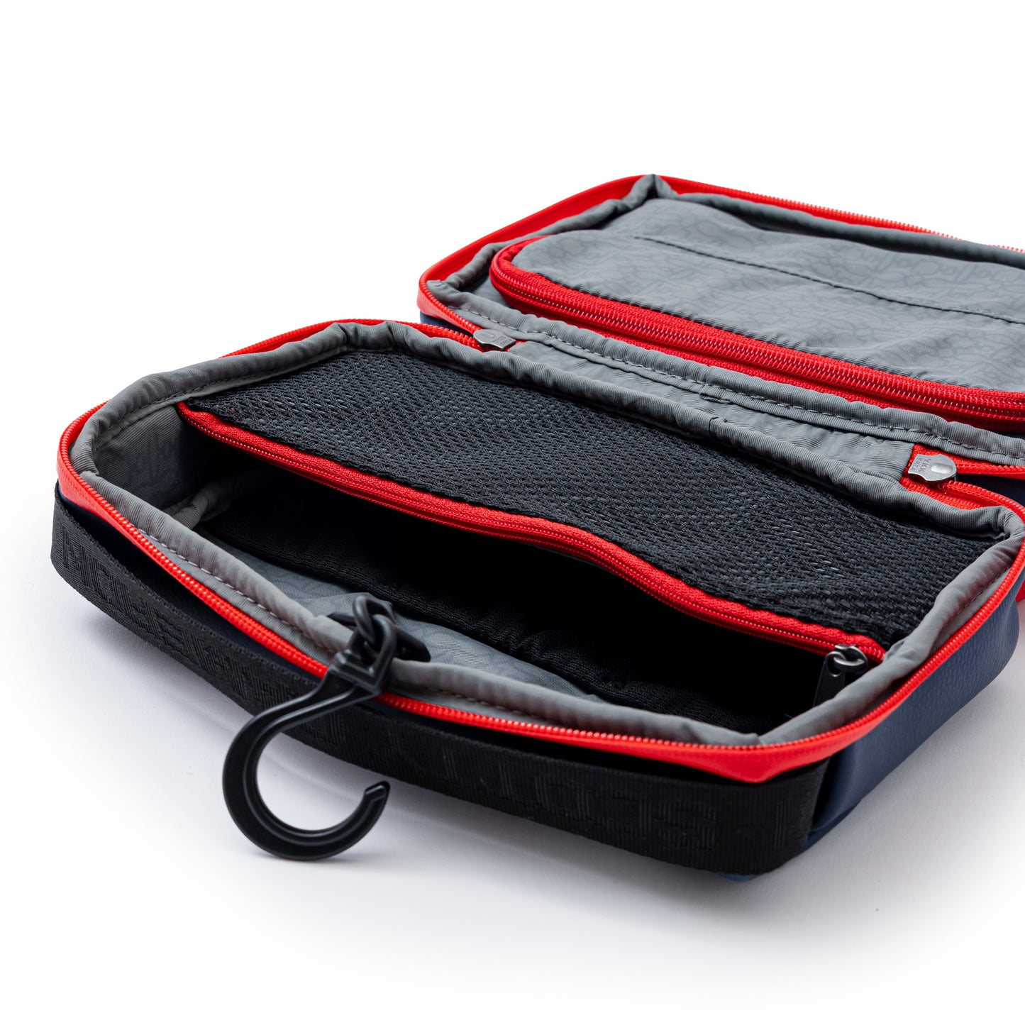 SC PINFLAG DOPP KIT